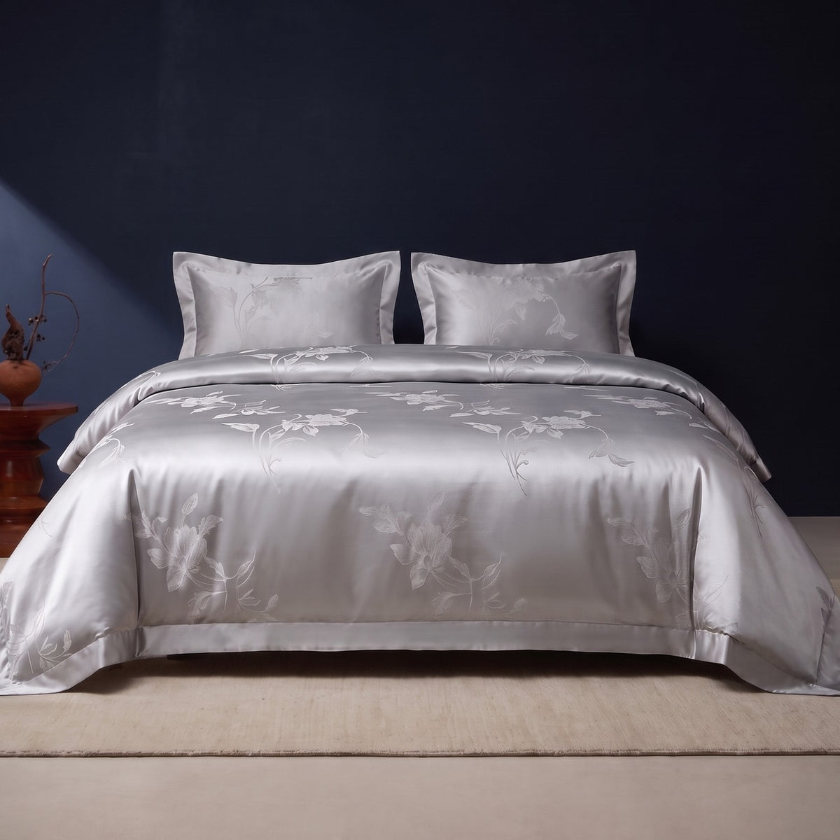 KINT silk and cotton jacquard four-piece bedding set in Silver Lily