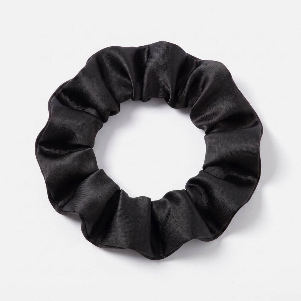 KINT slim 3 cm mulberry silk scrunchie in Black
